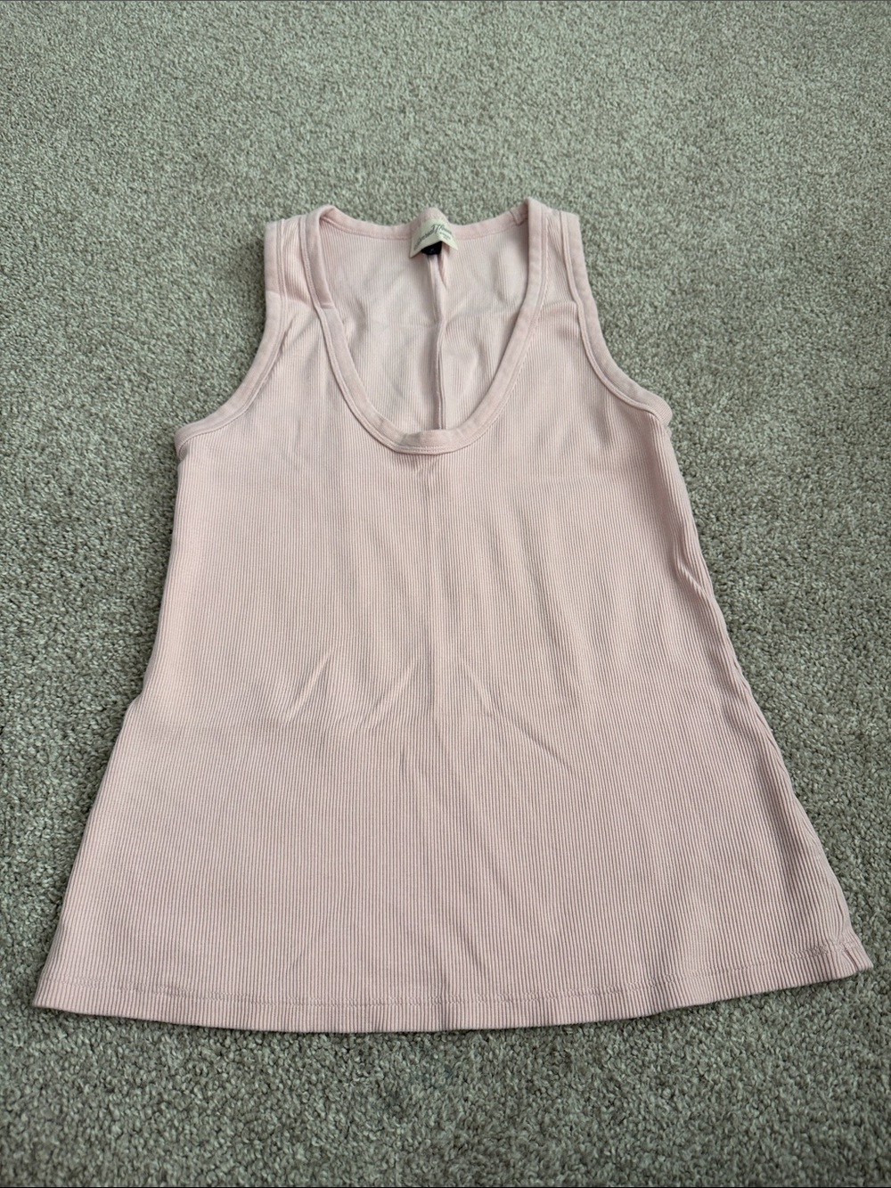 Universal Thread Women’s 5 Pack Tank Tops - Olive Green, White, Light Pink… - Picture 11 of 16